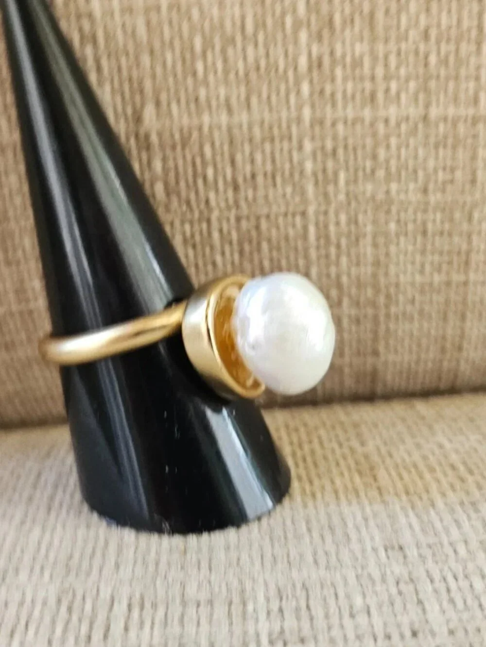 Vintage Kiam Family Ring Gold Tone Fashion Jewelry Faux Pearl Size